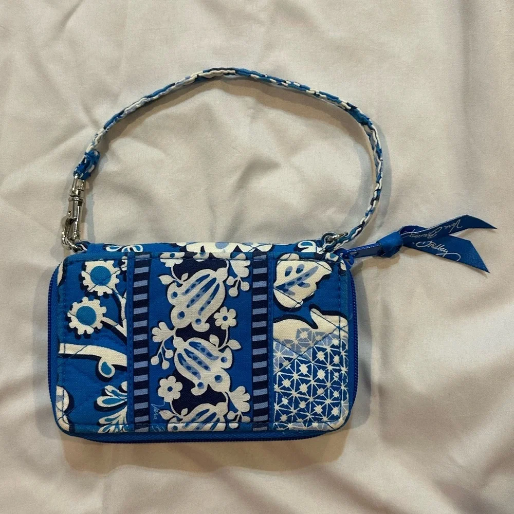 Vera Bradley Blue and White Floral Clutch Wristlet - Picture 2 of 6